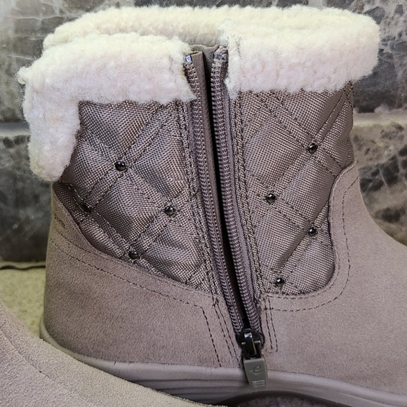 EASY SPIRIT 7 1/2 W Short Boots tan and cream - Picture 16 of 16